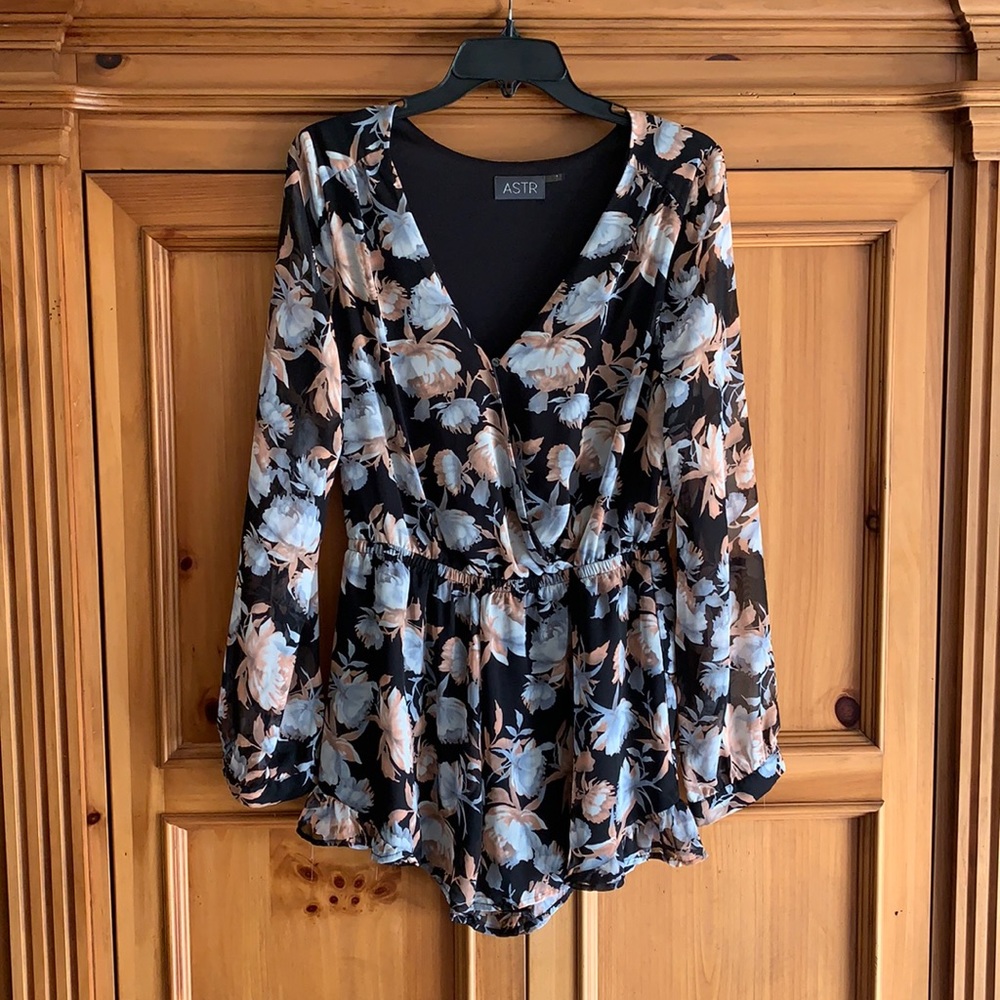 BRAND NEW Nordstrom Floral Romper